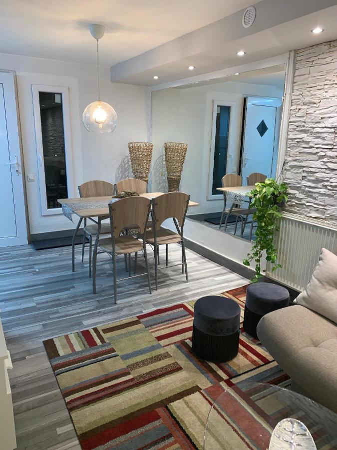 فيتْشيش Airport16 Bed And Breakfast المظهر الخارجي الصورة